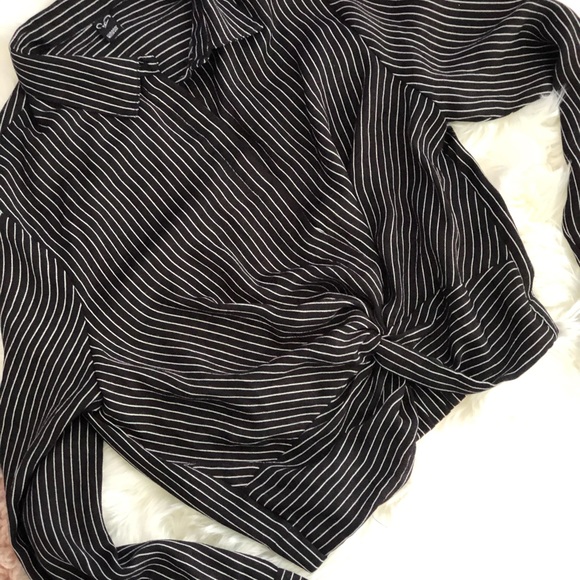 Windsor Black & White Pinstriped Blouse - Picture 10 of 10
